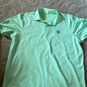 Short sleeve worn once mint green men's shirt. Size 2xl mint condition